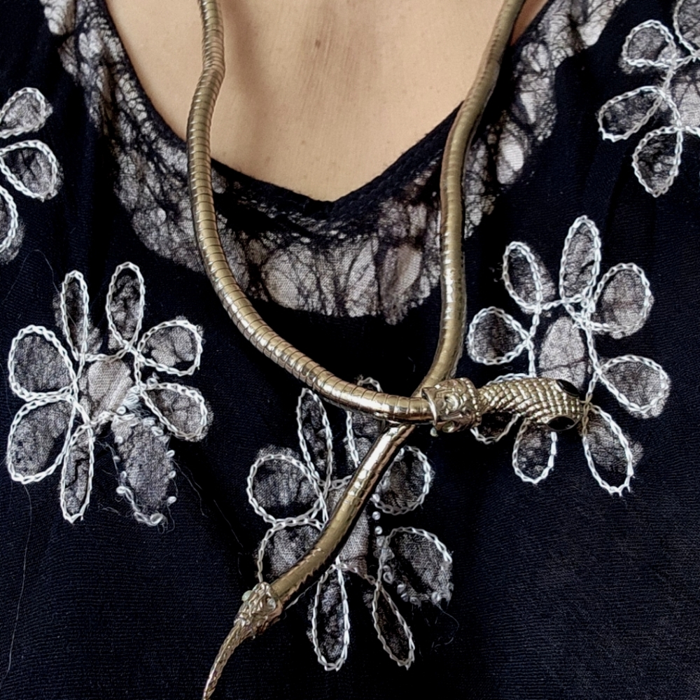 Snake necklace, snake belt, snake bracelet,adjustable silver t.Snake Eyes Black - Picture 8 of 9